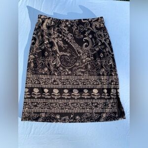 Max Studio Black and Cream Patterned Skirt